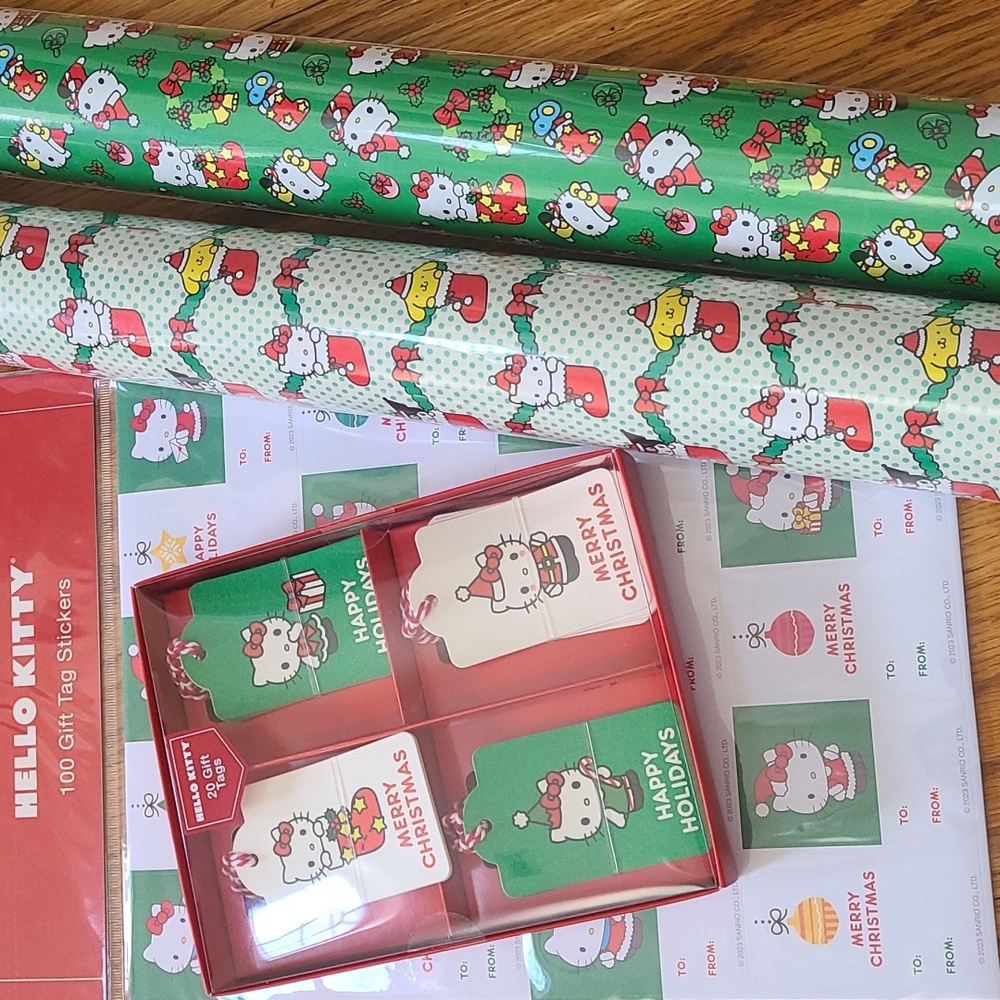 Hello Kitty Christmas Wrapping Paper 🎄